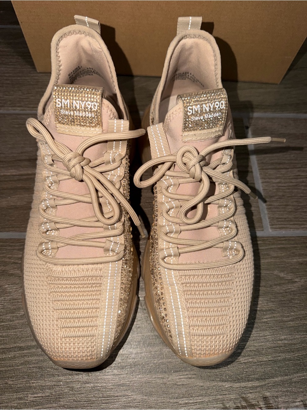 Steve Madden Maxima Lace-Up Sneakers